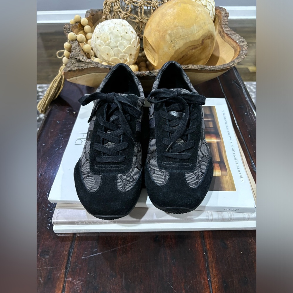 Coach Signature Kelson Sneakers - Picture 3 of 10